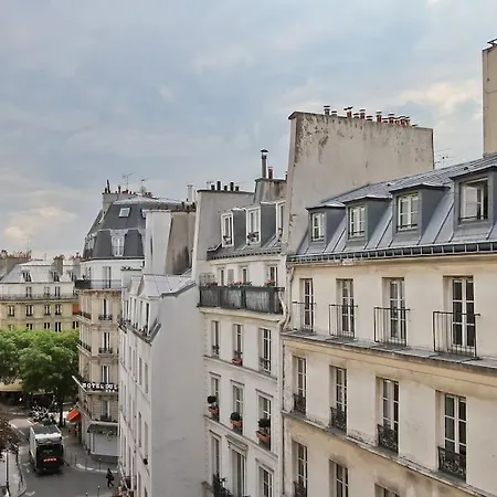 Appartamento Charming In Le Marais Parigi